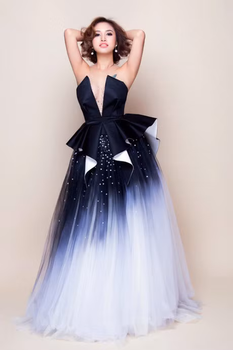 Ly Nha Ky mac do nhan nhum, Thanh Thao lo dui ech, chan ngan - Anh 13