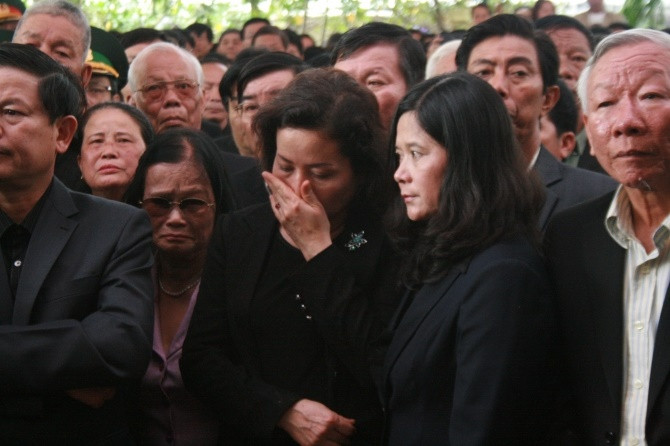 Những hình ảnh xúc động nhất trong tang lễ ông Nguyễn Bá Thanh - Ảnh 11 Những hình ảnh xúc động nhất trong tang lễ ông Nguyễn Bá Thanh - Ảnh 11