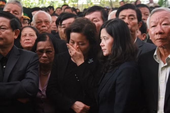 Những hình ảnh xúc động nhất trong tang lễ ông Nguyễn Bá Thanh - Ảnh 11