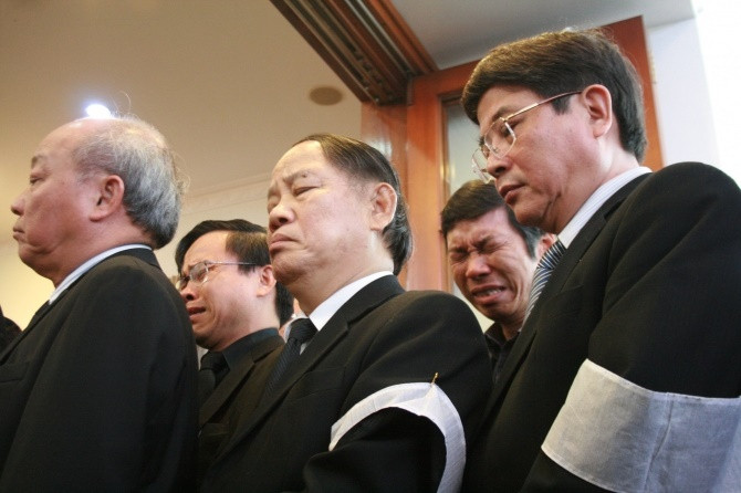 Những hình ảnh xúc động nhất trong tang lễ ông Nguyễn Bá Thanh - Ảnh 10 Những hình ảnh xúc động nhất trong tang lễ ông Nguyễn Bá Thanh - Ảnh 10