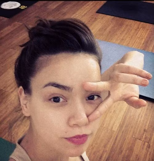 Sự khác biệt của sao Việt khi đi sự kiện với đời thường