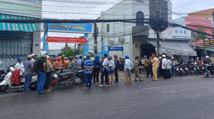 Thí sinh dự thi tuyển sinh lớp 10 tại Trường THPT DTNT Huỳnh Cương, TP Sóc Trăng, tỉnh Sóc Trăng.