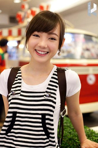 Những thiếu nữ 10X xinh hút hồn dân mạng - Hình 3 Nhung thieu nu 10X xinh hut hon dan mang-Hinh-3