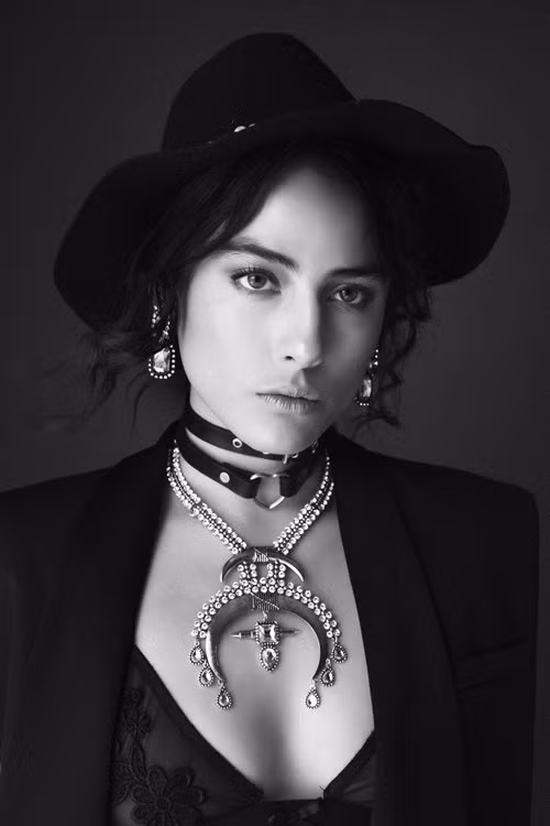 mau lai goc viet mac noi y khoe ve dep hoang da hinh anh 4