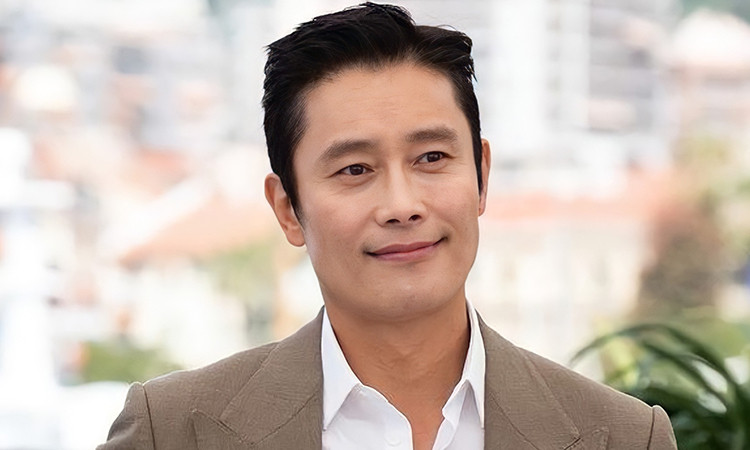 Nam diễn viên Lee Byung Hun. Nam diễn viên Lee Byung Hun.