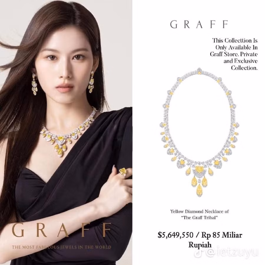 Sana gây ấn tượng mạnh mẽ với chiếc vòng cổ kim cương vàng The Graff Tribal từ thương hiệu Graff có trị giá 5.649.550 USD (khoảng 133 tỷ đồng). Sana gây ấn tượng mạnh mẽ với chiếc vòng cổ kim cương vàng The Graff Tribal từ thương hiệu Graff có trị giá 5.649.550 USD (khoảng 133 tỷ đồng).
