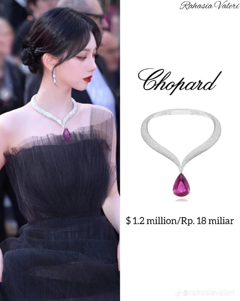 Karina cũng góp mặt trong danh sách này khi đeo trên mình chiếc vòng cổ Chopard có giá 1.200.000 USD tại Cannes.
