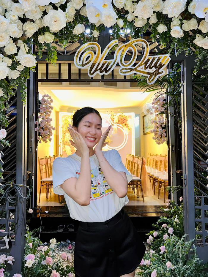 Á hậu Phương Anh sẽ tổ chức lễ vu quy vào sáng 8/7. Á hậu Phương Anh sẽ tổ chức lễ vu quy vào sáng 8/7.