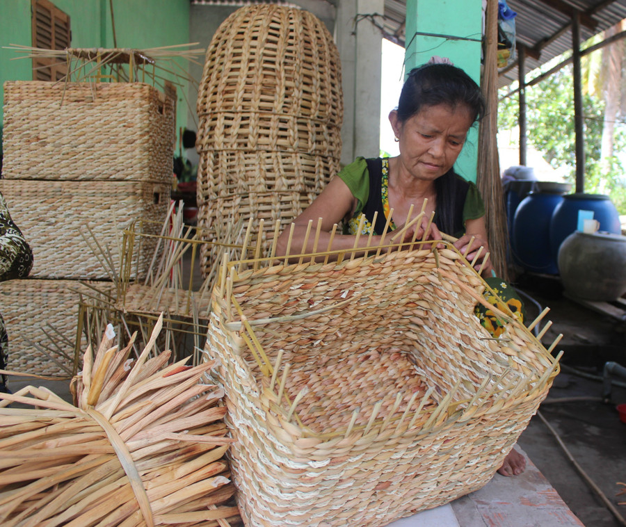 Mô hình sinh kế giúp nhiều đồng bào thoát nghèo ở xã Xà Phiên, huyện Long Mỹ. Mô hình sinh kế giúp nhiều đồng bào thoát nghèo ở xã Xà Phiên, huyện Long Mỹ.