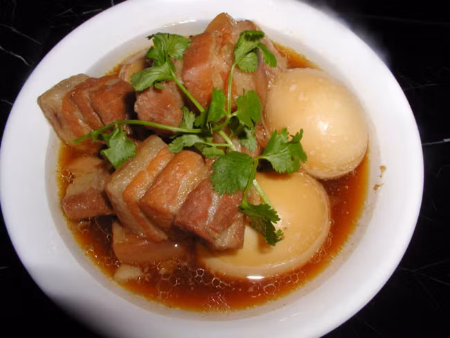 Thịt kho tàu là một món ăn được ưa thích trên cả 3 miền của đất nước Việt Nam.