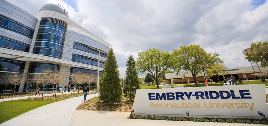 Đại diện Trường ĐH Hàng không Embry Riddle tham gia Hội thảo