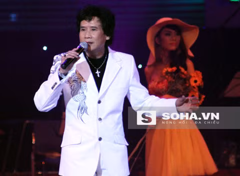  Chấp nhận bỏ vợ để tiếp tục hát. 