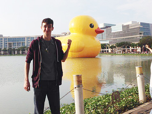 Nghe chàng trai Tây “kể tội” các cô gái Việt khi yêu ảnh 1 nghe chang trai tay