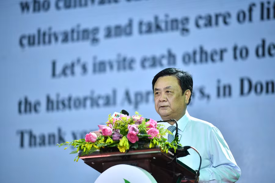 Ông Lê Minh Hoan - Bộ trưởng Bộ NN&amp;PTNN phát biểu khai mạc lễ hội.