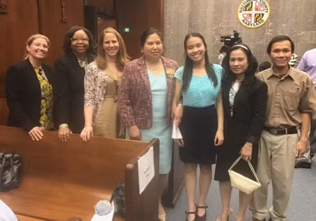 Nu sinh goc Viet gianh hoc bong toan phan 8 dai hoc danh tieng cua My - Anh 3