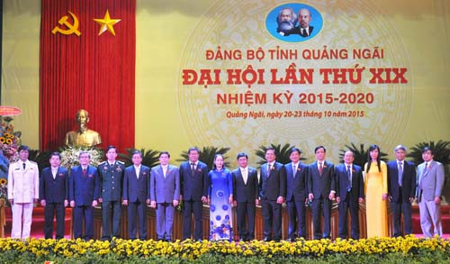 Các đồng chí trong Ban Thường vụ Tỉnh ủy khóa XIX, nhiệm kỳ 2015-2020. Ảnh: Báo Quảng Ngãi Các đồng chí trong Ban Thường vụ Tỉnh ủy khóa XIX, nhiệm kỳ 2015-2020. Ảnh: Báo Quảng Ngãi