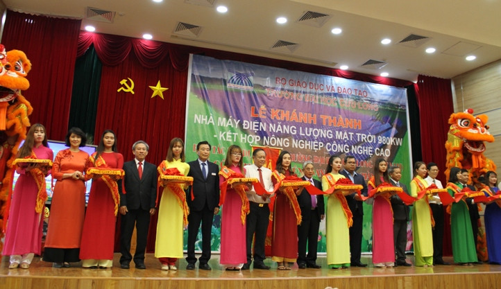 Cắt băng khánh thành nhà máy điện năng lượng mặt trời 980KW, kết hợp nông nghiệp công nghệ cao tại Trường ĐH Cửu Long