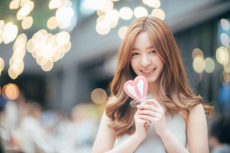 Bác sĩ nha khoa xinh đẹp được giới trẻ Thái Lan yêu mến - Ảnh 1 Bac si nha khoa xinh dep duoc gioi tre Thai Lan yeu men - Anh 1