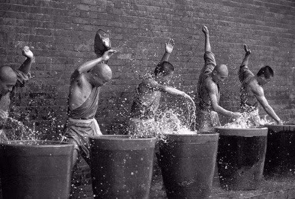 Những màn luyện võ của nhà sư Thiếu Lâm tự