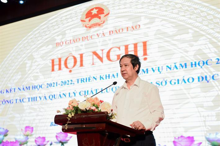 Bộ trưởng Nguyễn Kim Sơn phát biểu tại Hội nghị tổng kết năm học 2021-2022, triển khai nhiệm vụ năm học 2022-2023 đối với công tác thi và quản lý chất lượng khối Sở GD&ĐT. Bộ trưởng Nguyễn Kim Sơn phát biểu tại Hội nghị tổng kết năm học 2021-2022, triển khai nhiệm vụ năm học 2022-2023 đối với công tác thi và quản lý chất lượng khối Sở GD&ĐT.