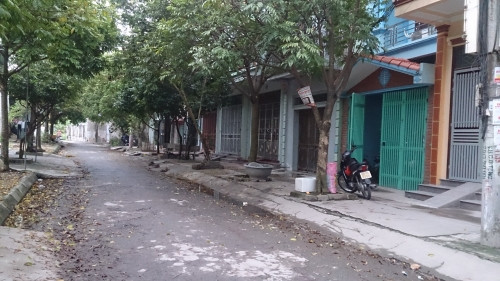 Trưởng Công an Phủ Lý kể lúc bị kẻ lạ mặt bắn súng vào nhà - Ảnh 1 Trưởng Công an Phủ Lý kể lúc bị kẻ lạ mặt bắn súng vào nhà - Ảnh 1