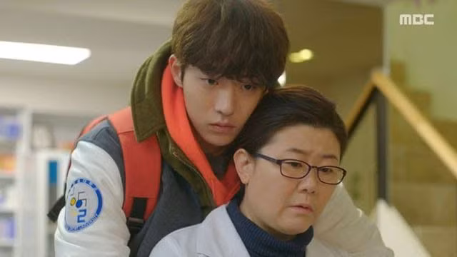 8 “bà mẹ” nổi tiếng nhất trên phim truyền hình Hàn Quốc ảnh 8