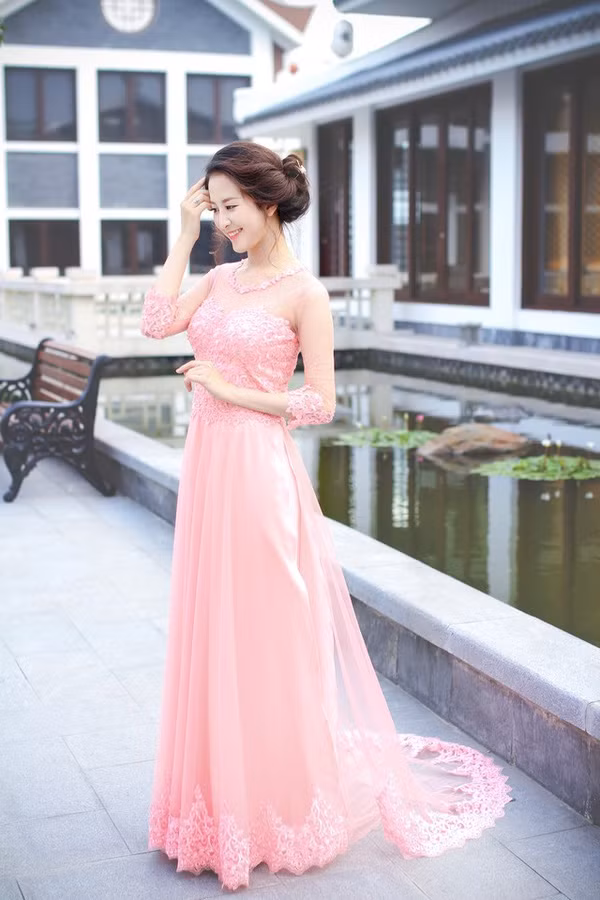 Những cô nàng cảnh sát xinh đẹp, tài giỏi khiến người ta đứng ngồi không yên