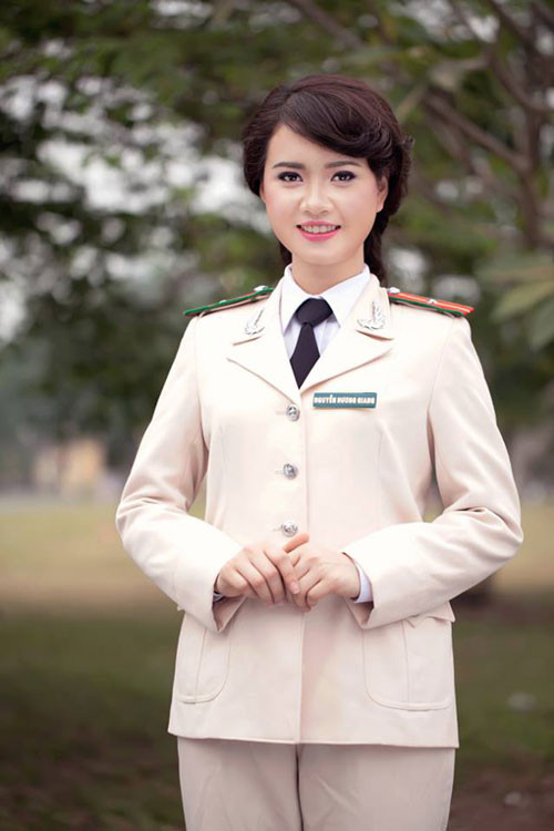 Những cô nàng cảnh sát xinh đẹp, tài giỏi khiến người ta đứng ngồi không yên Những cô nàng cảnh sát xinh đẹp, tài giỏi khiến người ta đứng ngồi không yên