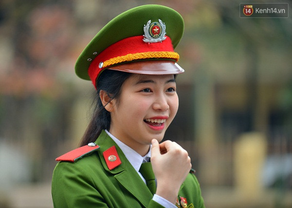 Những cô nàng cảnh sát xinh đẹp, tài giỏi khiến người ta đứng ngồi không yên Những cô nàng cảnh sát xinh đẹp, tài giỏi khiến người ta đứng ngồi không yên