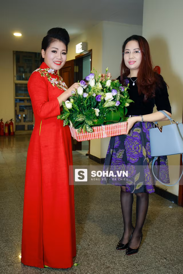 Quang Linh “bóc mẽ” chiêu trò của Anh Thơ ảnh 2