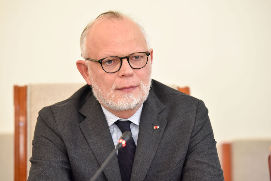 Ngài Edouard Philippe, Thị trưởng thành phố Le Havre, nguyên Thủ tướng Cộng hòa Pháp. Ngài Edouard Philippe, Thị trưởng thành phố Le Havre, nguyên Thủ tướng Cộng hòa Pháp.