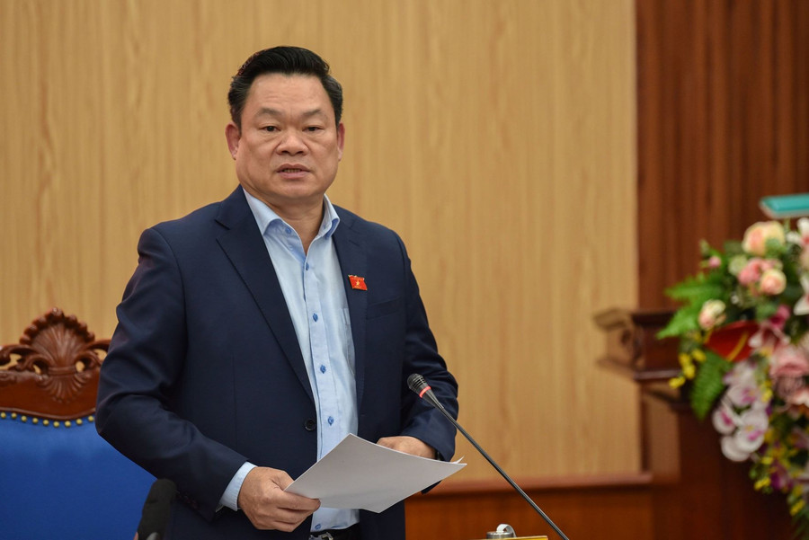 Bí thư Tỉnh ủy Hoàng Duy Chinh phát biểu tại buổi làm việc. Bí thư Tỉnh ủy Hoàng Duy Chinh phát biểu tại buổi làm việc.