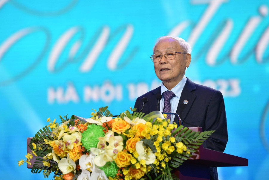 Đại tá, NGƯT Nguyễn Trọng Vĩnh phát biểu tại buổi lễ. Đại tá, NGƯT Nguyễn Trọng Vĩnh phát biểu tại buổi lễ.