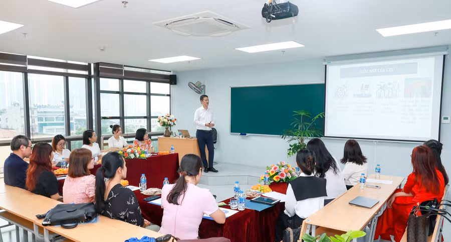 Một phòng học của Trường ĐH Thương mại. Ảnh: NTCC