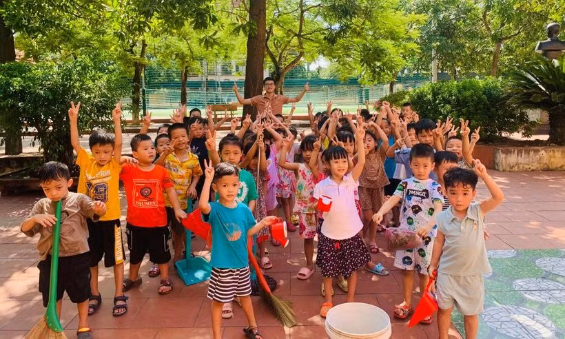 Thầy trò Trường Mầm non Tô Hiệu, TP Hưng Yên, tỉnh Hưng Yên.