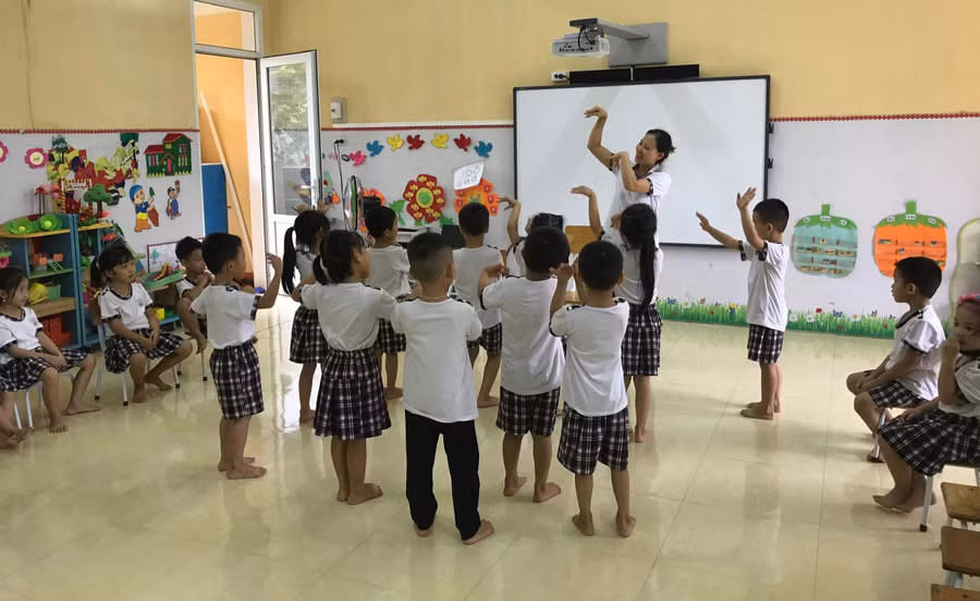 Giờ học của trẻ mầm non xã Báo Đáp, huyện Trấn Yên, tỉnh Yên Bái.