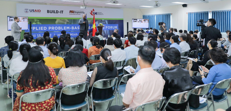 Diễn đàn phương pháp giảng dạy dựa trên các vấn đề thực tiễn tại Trường ĐH Công nghiệp TPHCM, thuộc Dự án USAID BUILD-IT do Đại học bang Arizona thực hiện, tháng 4/2022.