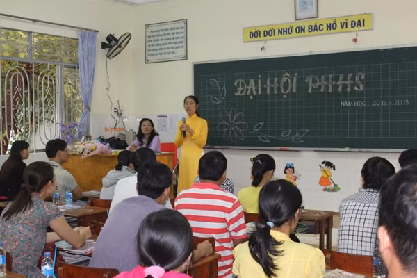 TPHCM: Định hướng nội dung chính họp cha mẹ học sinh đầu năm học