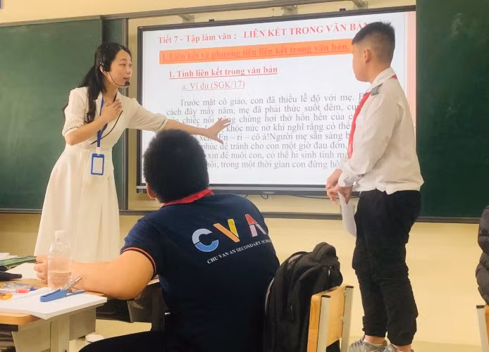 Khen, chê đúng cách giúp học sinh tiến bộ (Ảnh minh hoạ). Ảnh: IT