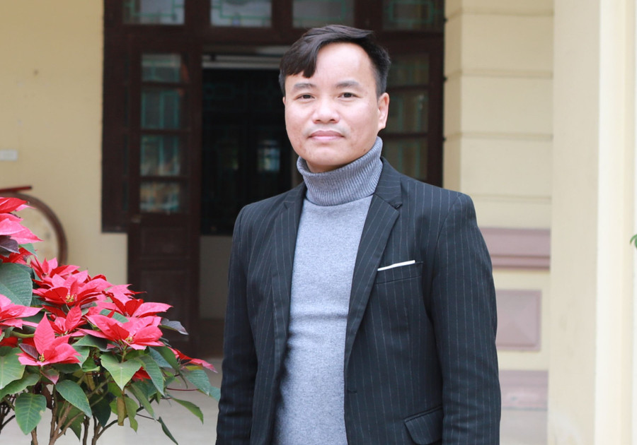 Thầy Phạm Tiến Dũng – Hiệu trưởng Trường THCS Nam Cao (Lý Nhân, Hà Nam). Ảnh: TG