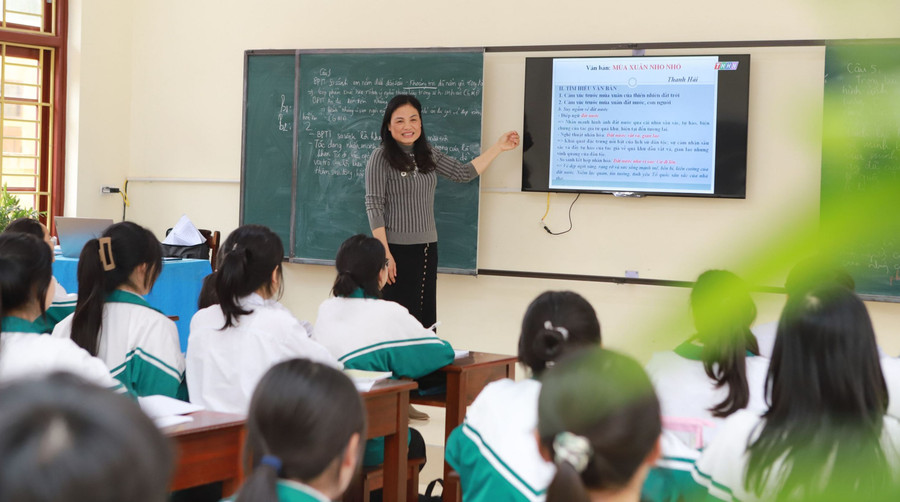 Công tác phân luồng và định hướng nghề nghiệp cho học sinh lớp 9 đóng vai trò quan trọng. Ảnh minh họa: TG