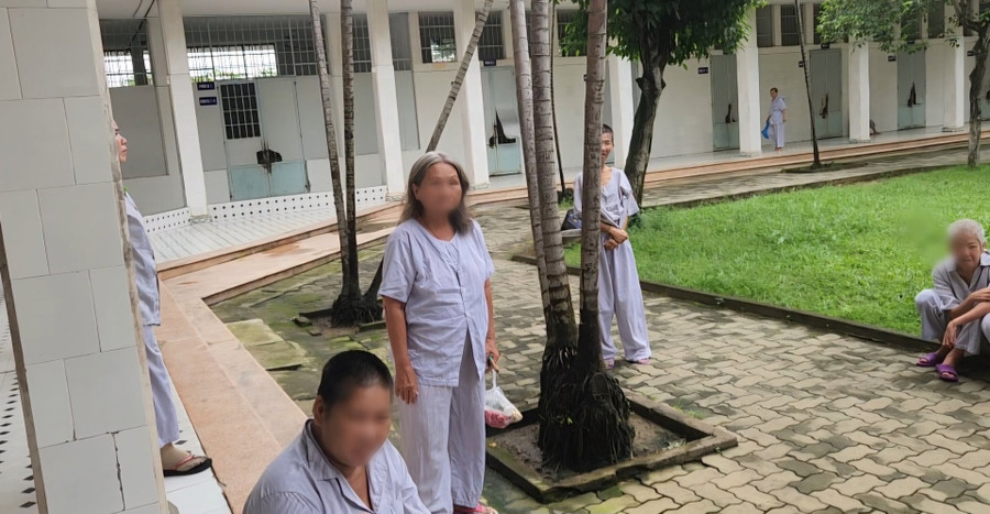 Rất nhiều trường hợp giáo viên bị ảnh hưởng sức khỏe tâm thần do không chịu được áp lực, phải đi điều trị tại Bệnh viện Tâm thần Trung ương 2 (tỉnh Đồng Nai). Rất nhiều trường hợp giáo viên bị ảnh hưởng sức khỏe tâm thần do không chịu được áp lực, phải đi điều trị tại Bệnh viện Tâm thần Trung ương 2 (tỉnh Đồng Nai).