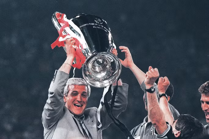 Trước đó , HLV người Ý giúp Juventus dành nhiều danh hiệu lớn nhỏ.