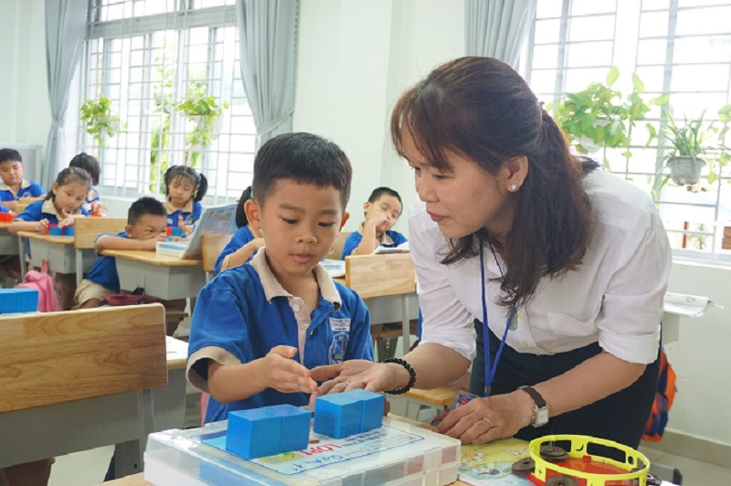 Học sinh lớp 1 Trường Tiểu học Phạm Văn Chính, TP Thủ Đức trong giờ học Toán. Ảnh minh họa: Q.Nguyễn