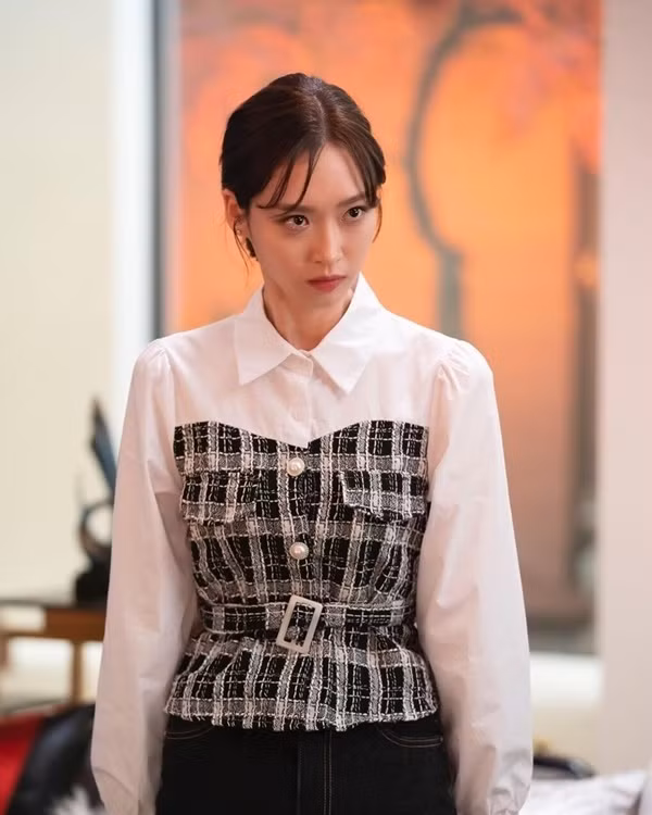 Phong cách thời trang chất lừ của rich kid ngang ngược, sang chảnh nhất "Penthouse" ảnh 2