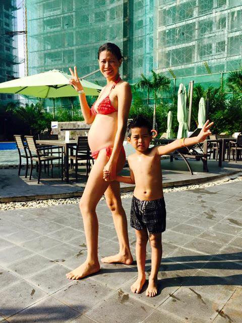 Trang Trần tự tin diện bikini, khoe dáng “bụng bầu” ở hồ bơi ảnh 4 trang tran4