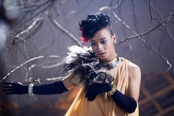 Tô Lâm từng bị bố đuổi ra khỏi nhà khi công khai mình là gay - Ảnh 1