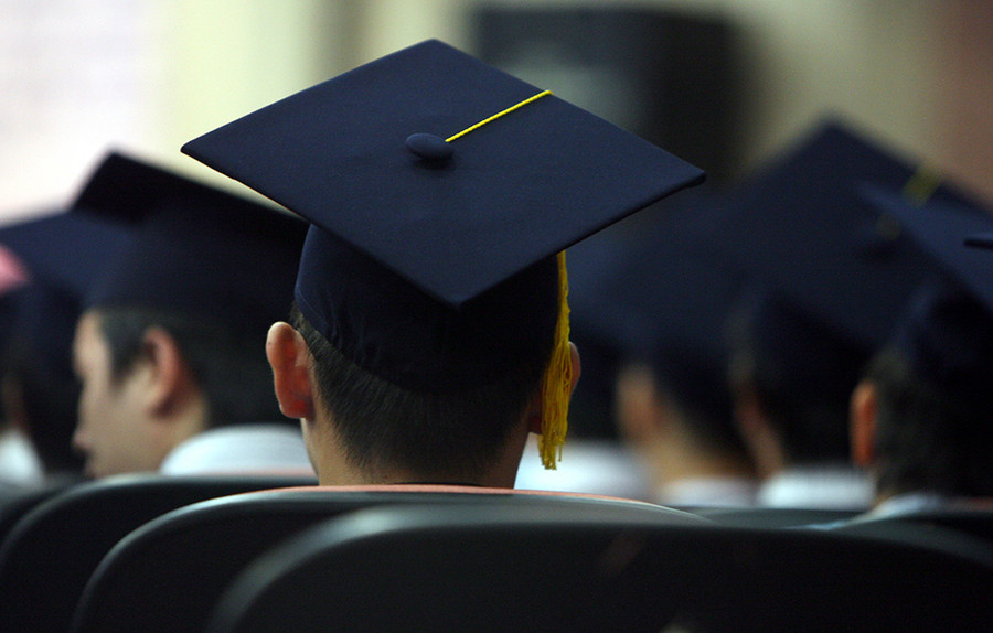 Các doanh nghiệp coi trọng kỹ năng và kinh nghiệm làm việc của ứng viên thay vì tuyển bằng cấp.