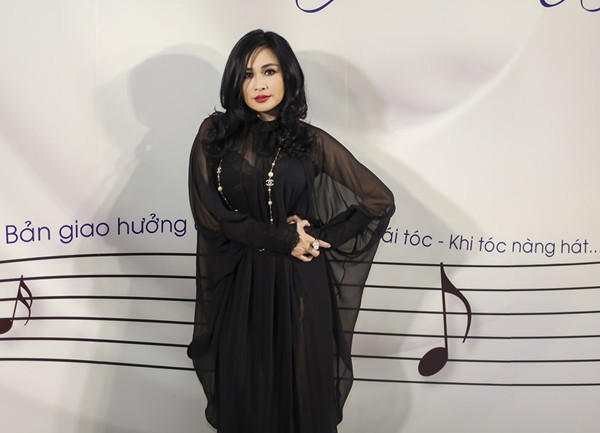 Những bộ đồ ren lưới 