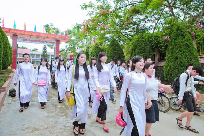 Học sinh Trường THPT Phan Đình Giót (Điện Biên) 